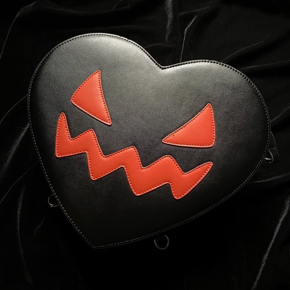 Em & Sprout Black Jack-o-Lantern Heart Crossbody Backpack Halloween Bag - Picture 2 of 7